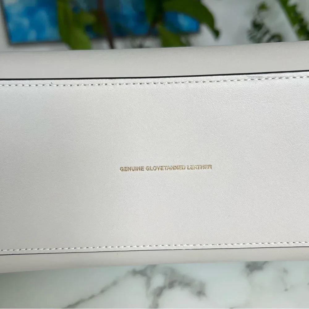 NWT Coach Cashin Carry 32 Trompe L’oeil C9724 Spring 2022 Runway Collection